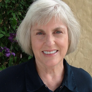 Laura Hall headshot